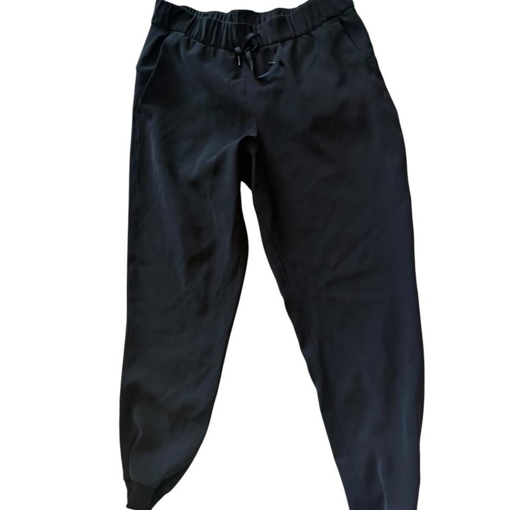 Lululemon Women's Black Joggers-tracksuits